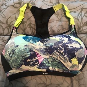 Victoria’s Secret underwire sports bra
